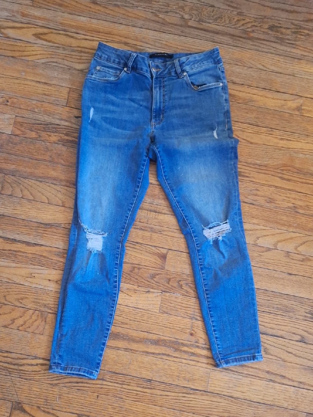 Tahari Light Blue Distressed Denim Jeans